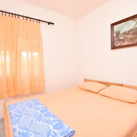 Ruza Apartament Privlaka (Zadar)